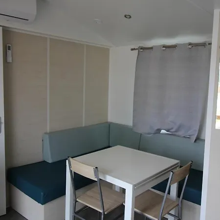 Land's Hause Par La Conciergerie Francaise Emplacement S6 Διαμέρισμα